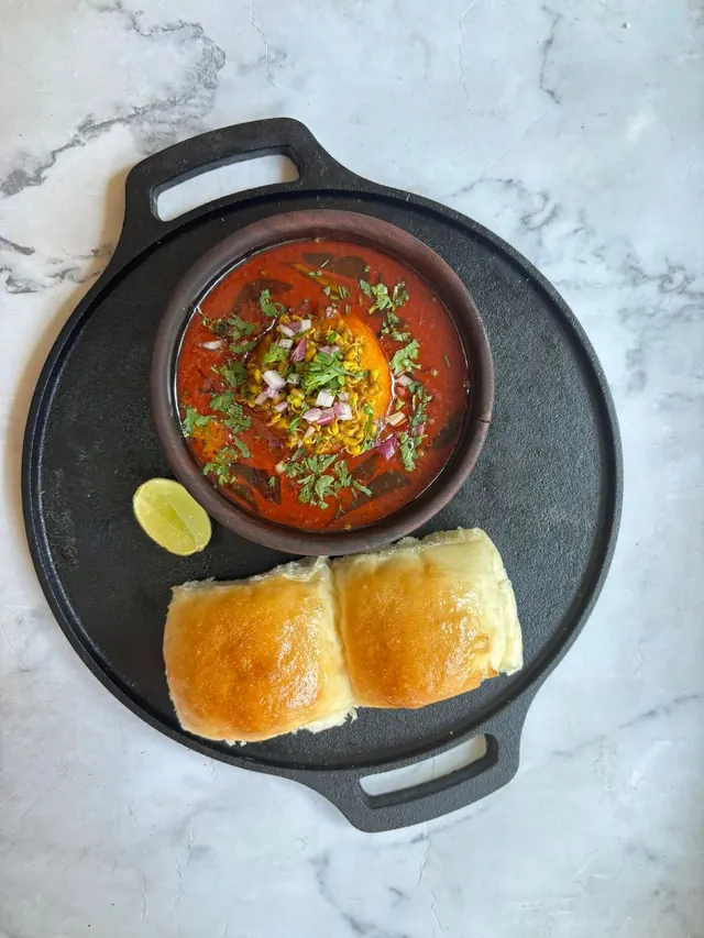 Misal Pav